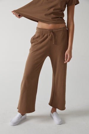 Montecito Sweatpant in hazelnut brown front