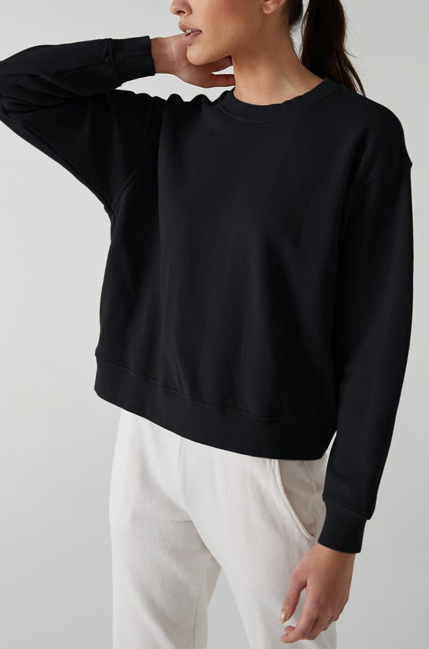   ynez sweatshirt black front and zuma pant beach 